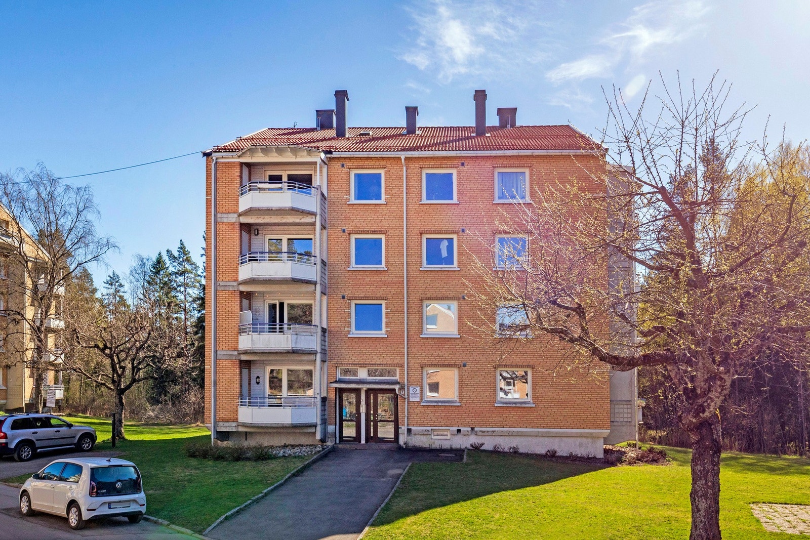 Leiligheten har en attraktiv og tilbaketrukket beliggenhet i etablert boligområde. Galleribilde