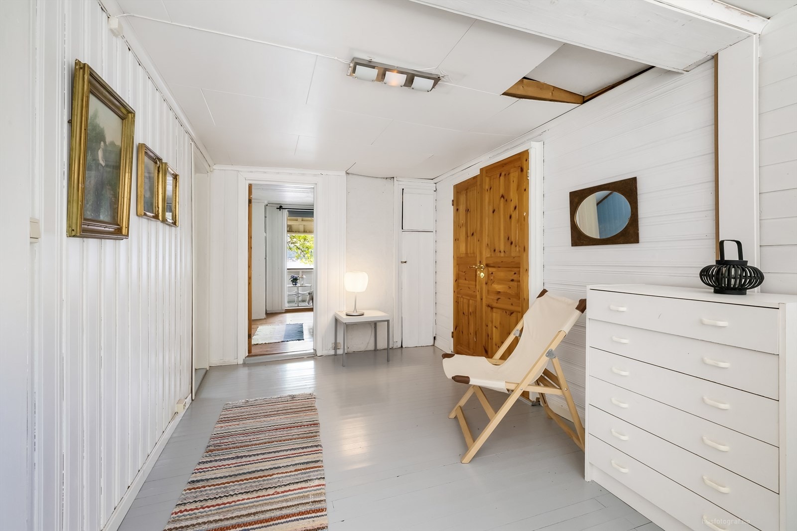 Gang i 2.etasje som fører deg til soverommene. Galleribilde