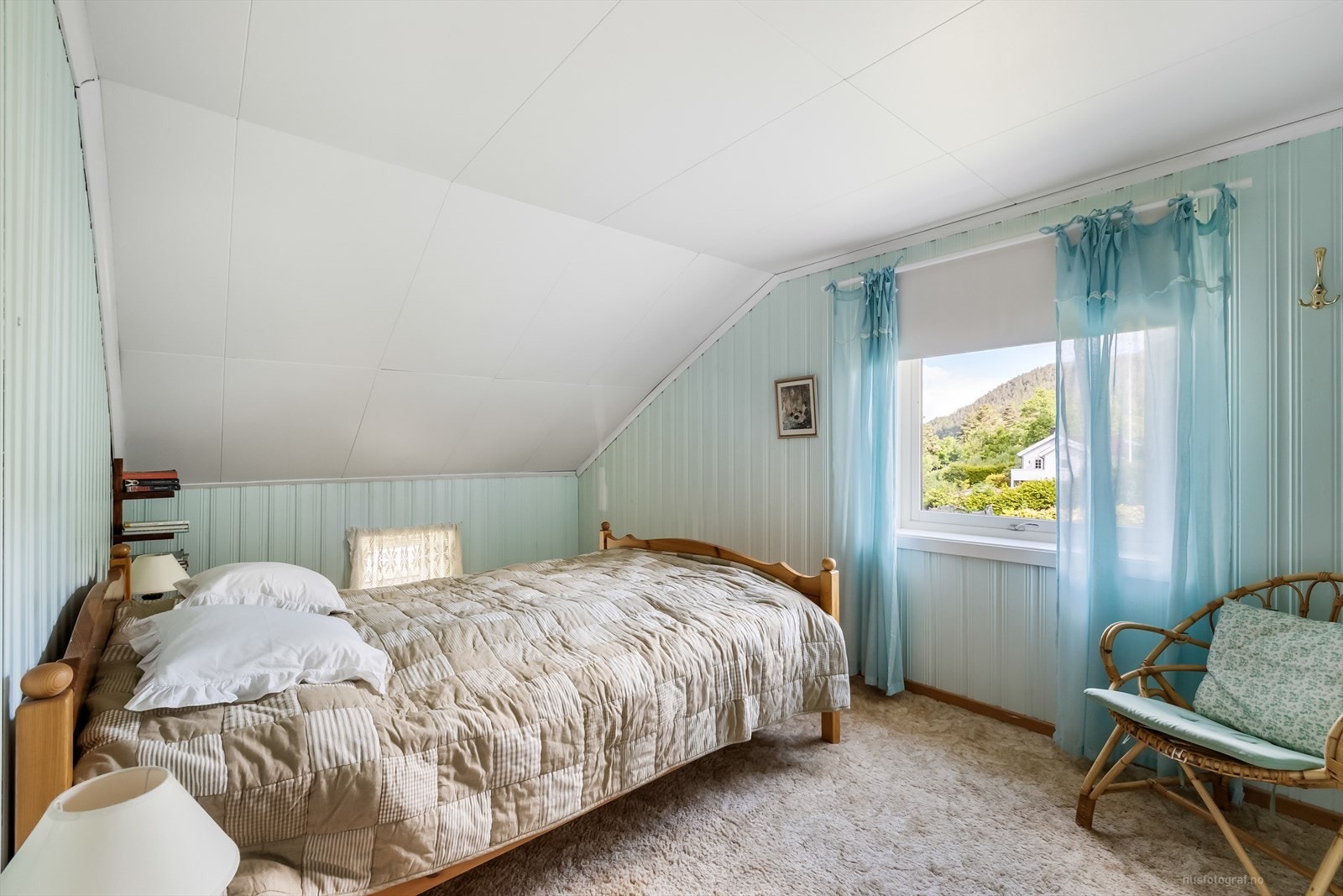 De to andre soverommene er av god størrelse og det er god plass til seng og garderobeløsning. Galleribilde