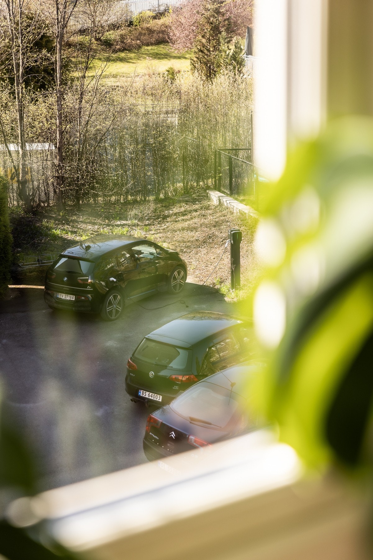 Dagens eier disponerer parkeringsplass. Plassene fordeles etter liste i laget. Galleribilde