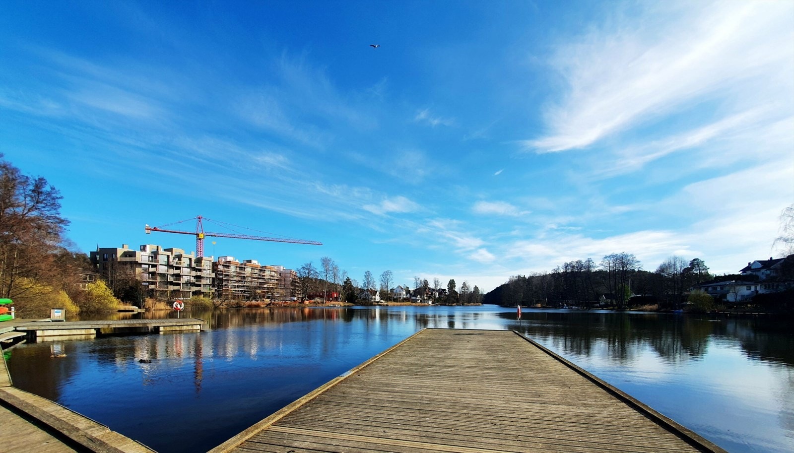 Rett i nærheten finner du Kolbotnvannet. Her kan du bade, fiske eller bare gå tur rundt vannet. Galleribilde