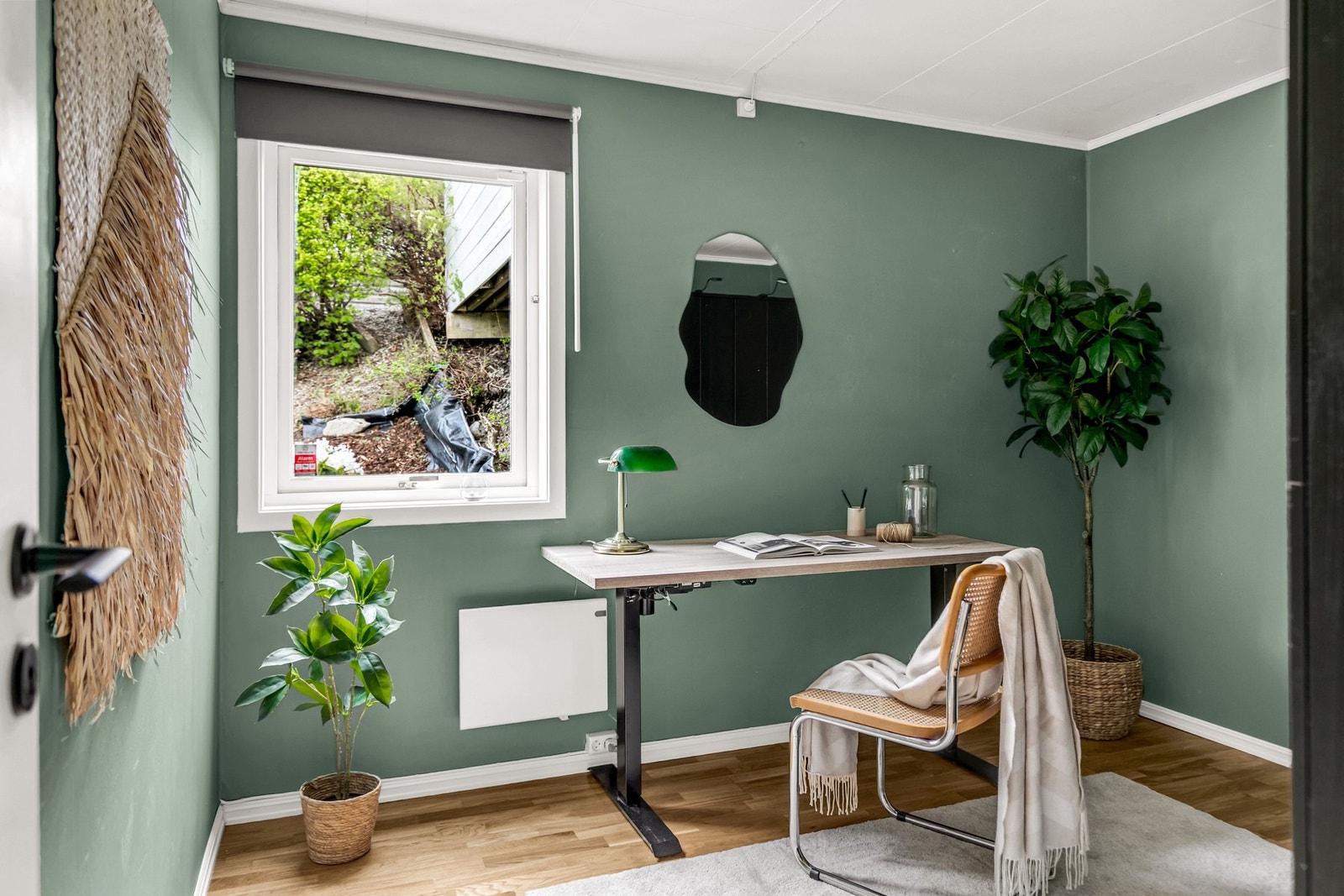Soverom nr. 2 passer perfekt som barnerom, gjesterom eller kontor. Galleribilde
