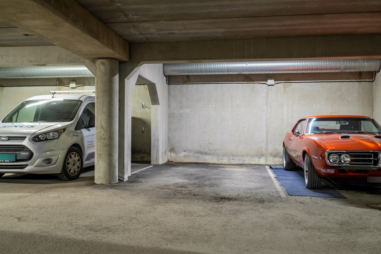 Fast parkeringsplass i garasjeanlegget medfølger Galleribilde