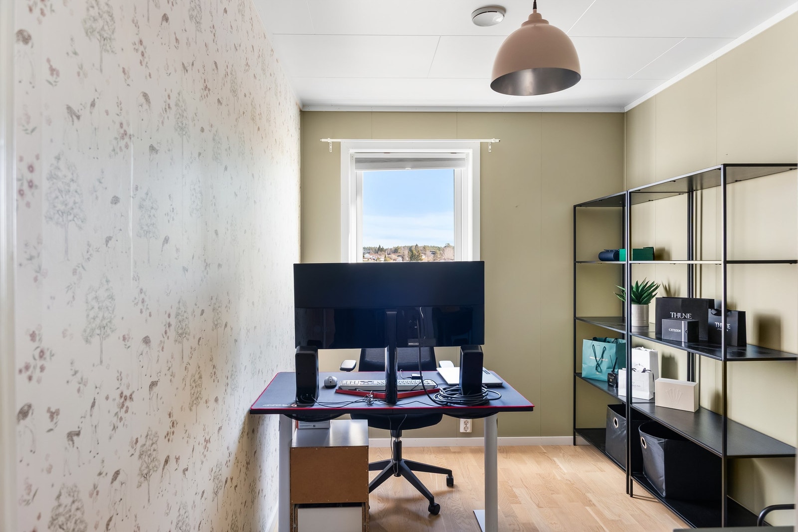 Det tredje soverommet egner seg godt som barnerom, gjesterom eller hjemmekontor. Galleribilde