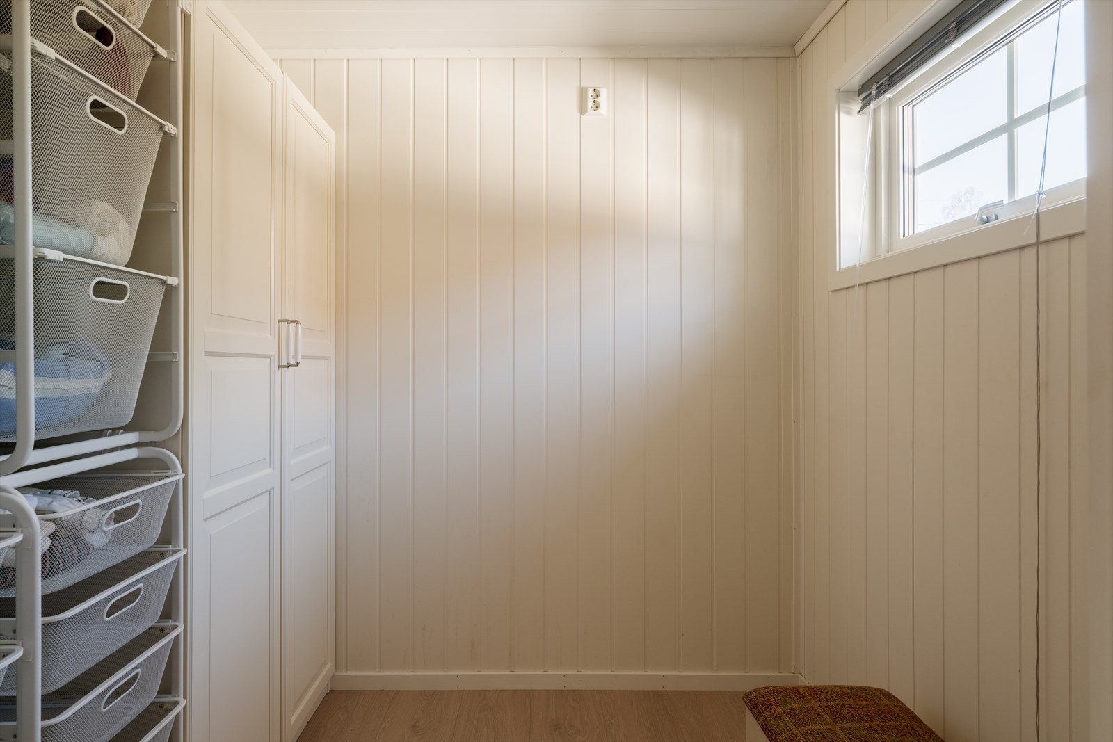 Garderobe. Opprinnelig var dette tiltenkt som bad iflg byggetegninger. Galleribilde