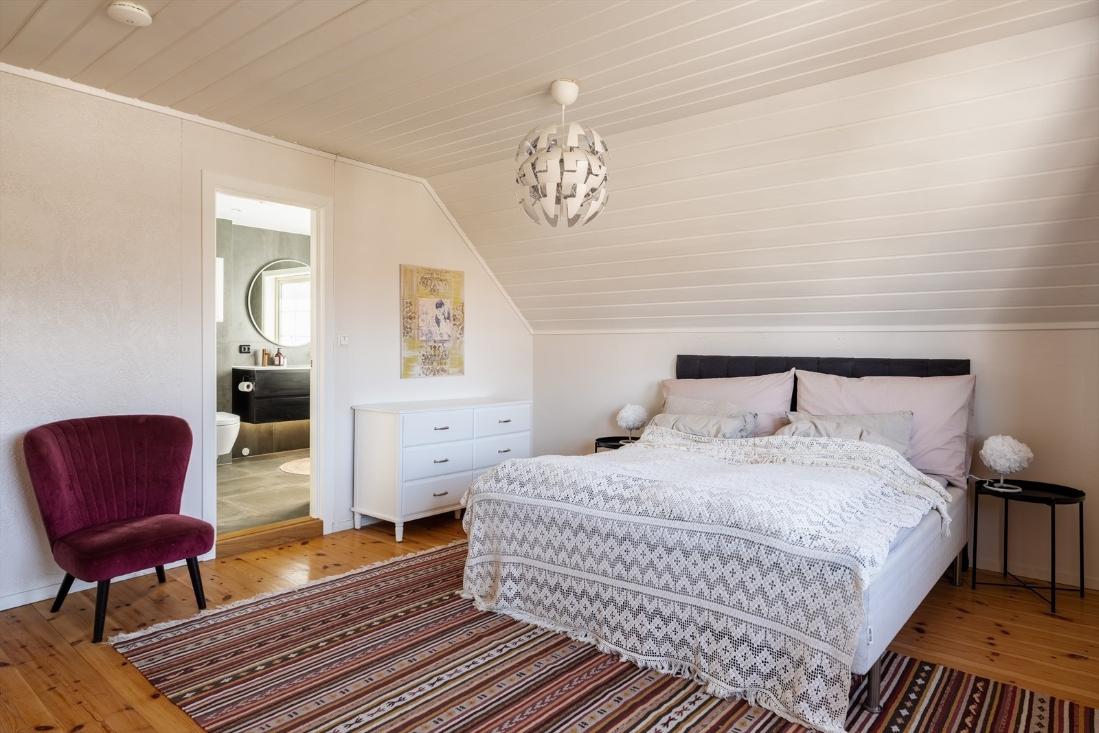 Egen inngang til badet. Galleribilde