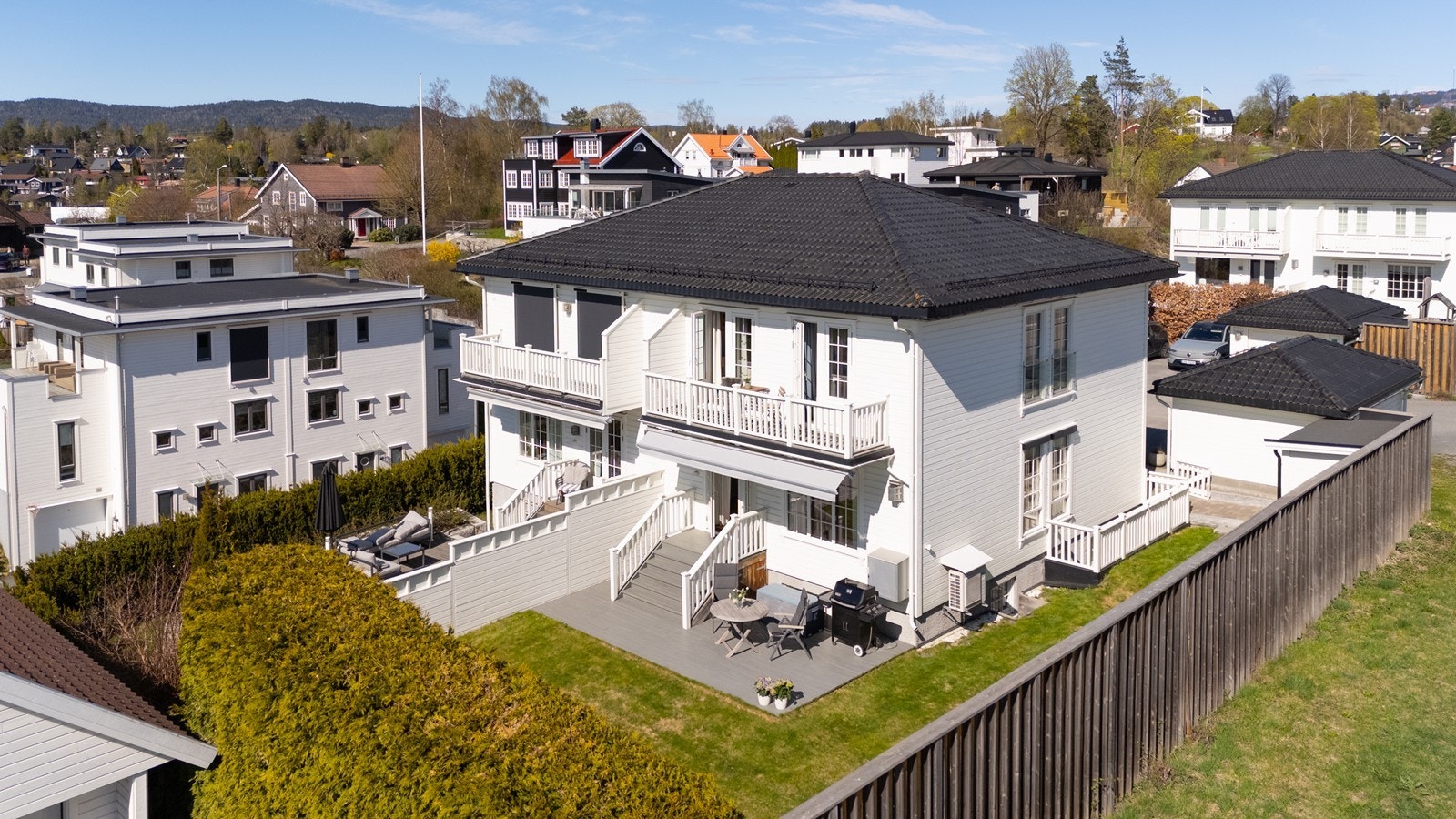 Her bor du i et etablert og barnevennlig område med gangavstand til det meste. Galleribilde