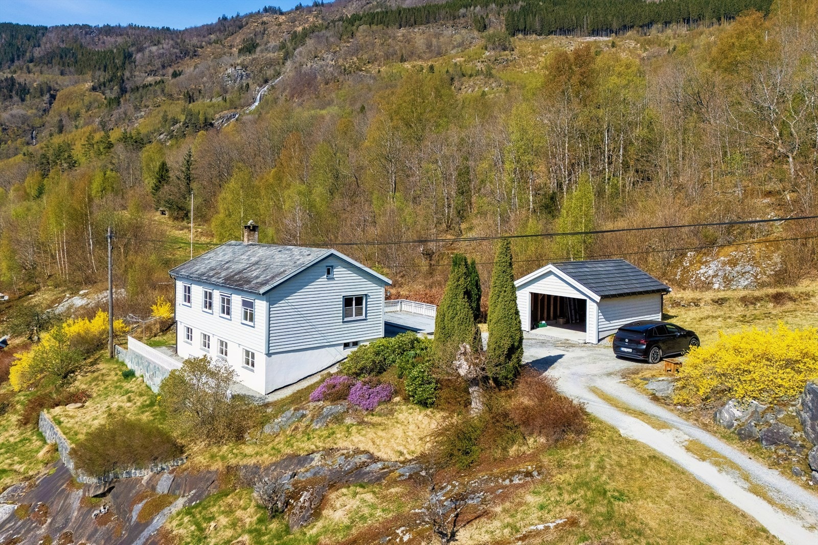 Sturla Nødtvedt og Eiendomsmegler Norge har gleden av å presentere Ålvikvegen 556! Galleribilde