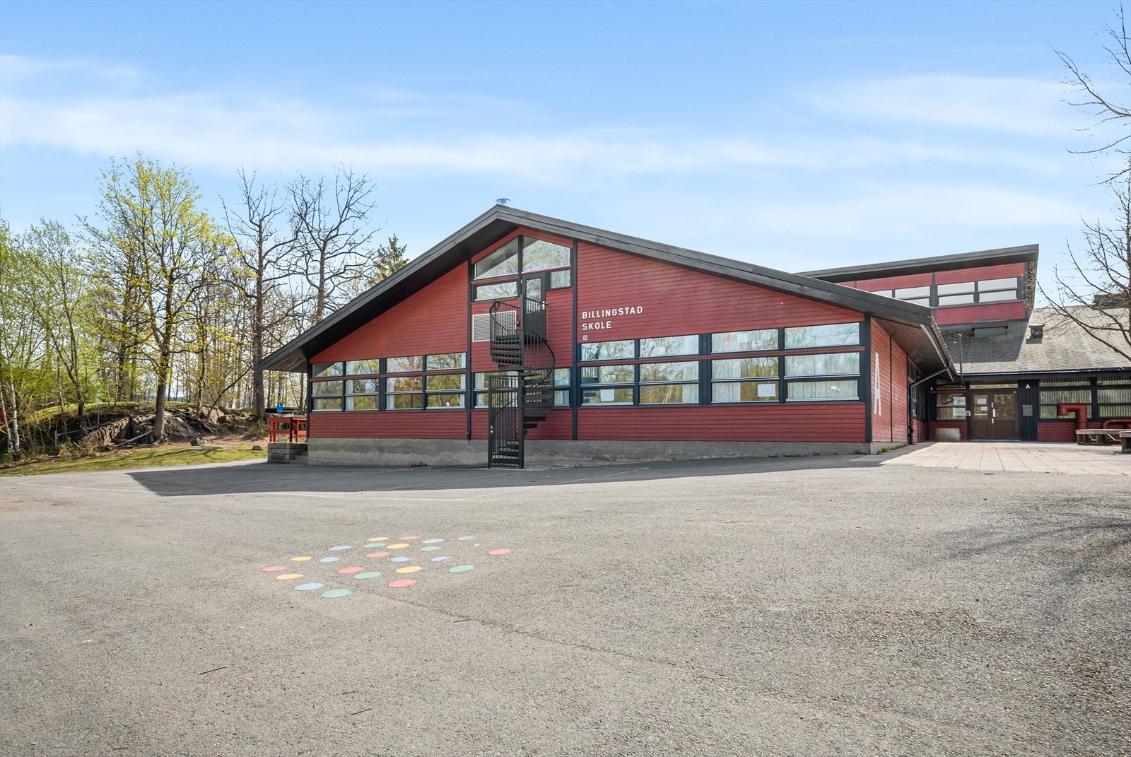 Hyggelige Billingstad barneskole. Galleribilde