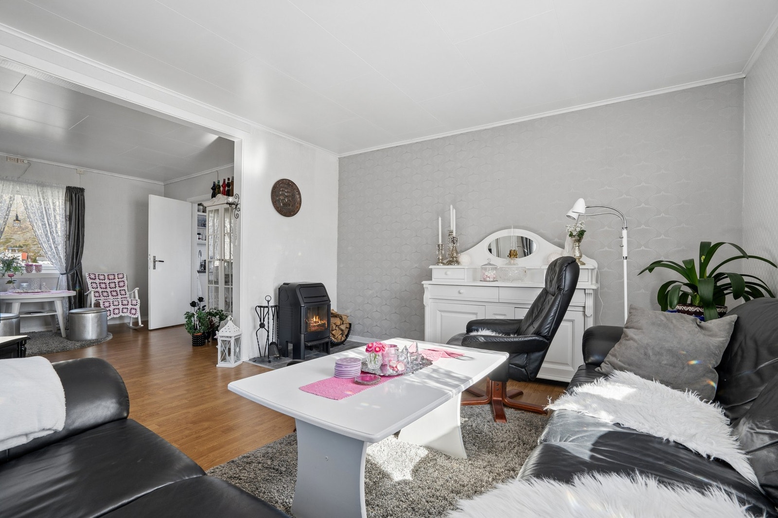Deler av stuen. Galleribilde