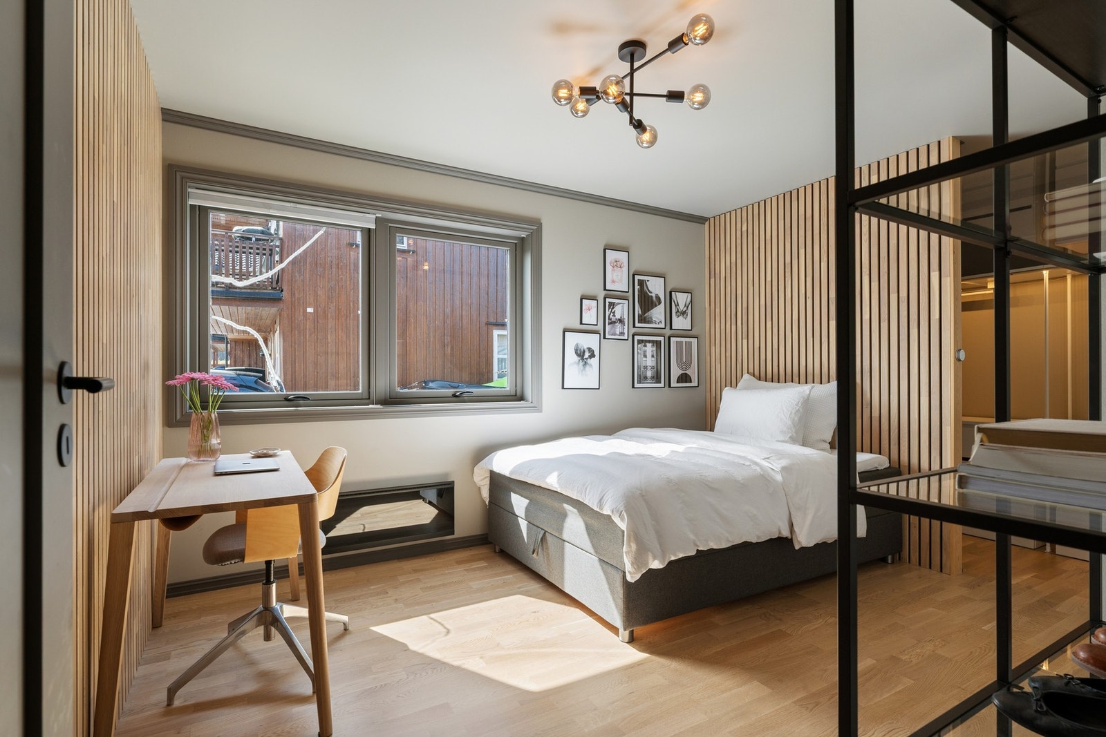 Hovedsoverommet har god plass til seng og annet møblement. Galleribilde