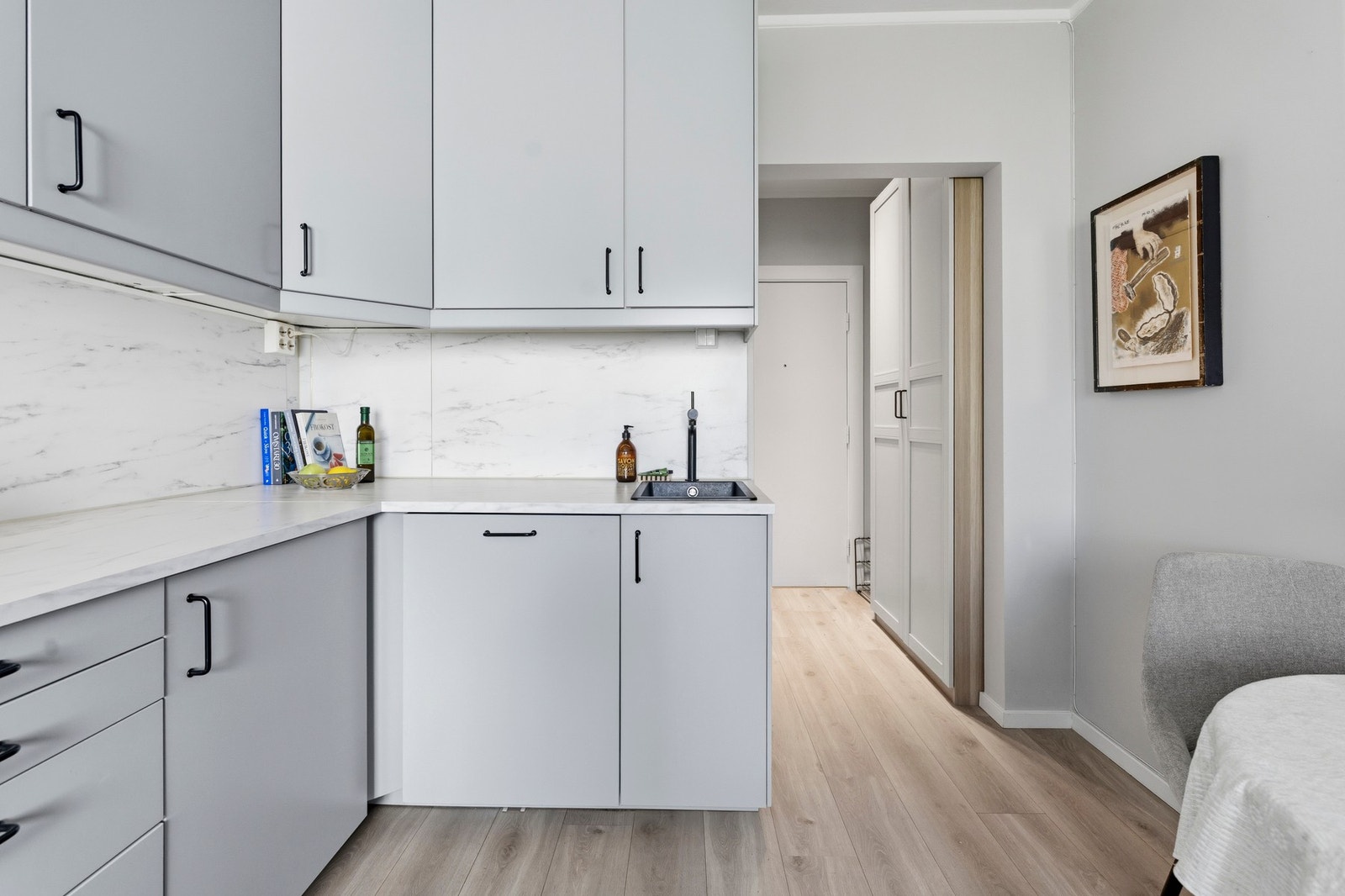 Innbydende, pent Ikea kjøkken installert i 2021. Galleribilde
