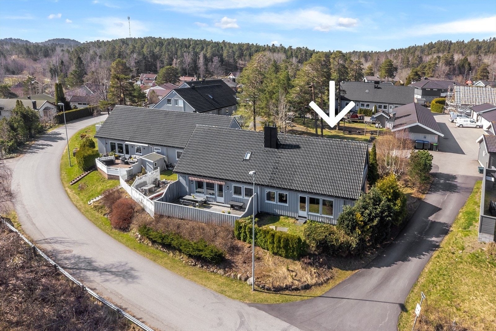Velkommen til Hårkollveien 37A presentert av EiendomsMegler 1 v/ Maiken B. Paulsen! Foto: Frank Hesjedal. Galleribilde