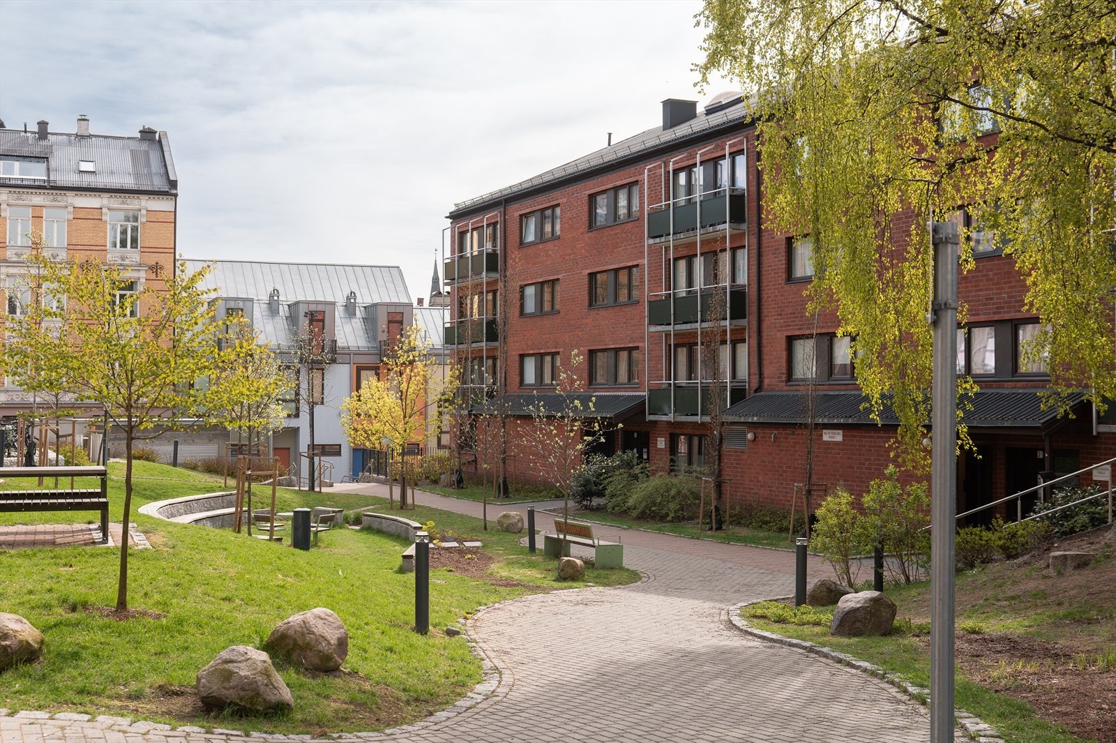 Gangstier binder sammen de ulike delene av borettslagets fellesareal. Galleribilde