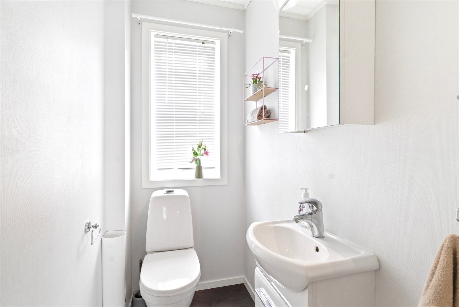 Ekstra wc-rom 1.etg. Galleribilde
