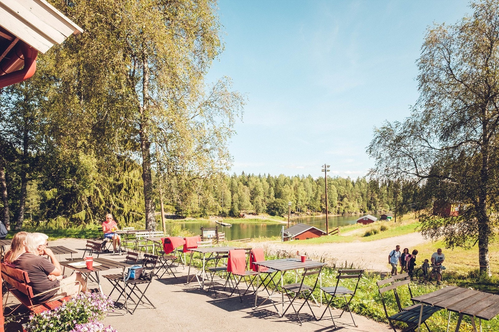 Trollvann, et populært sted både sommer som vinter Galleribilde