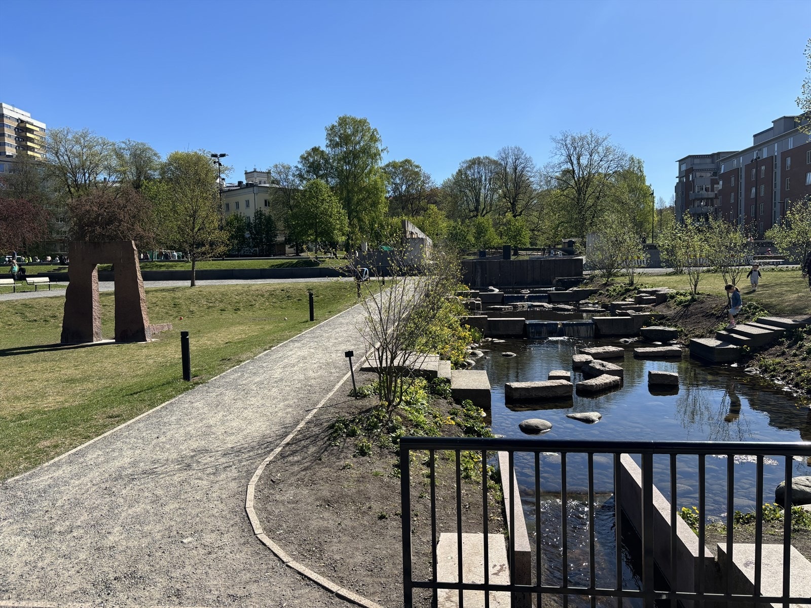 Nydelig park i nærheten som er flott opparbeidet og koselig! Galleribilde