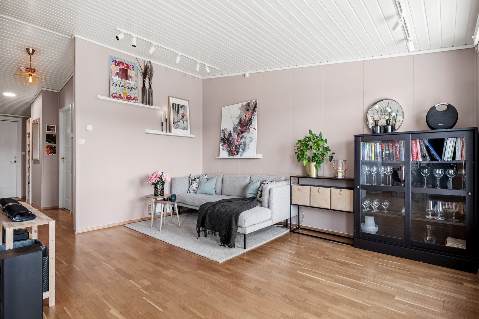 Leiligheten er på 69m² BRA- i og har en flott planløsning. Galleribilde
