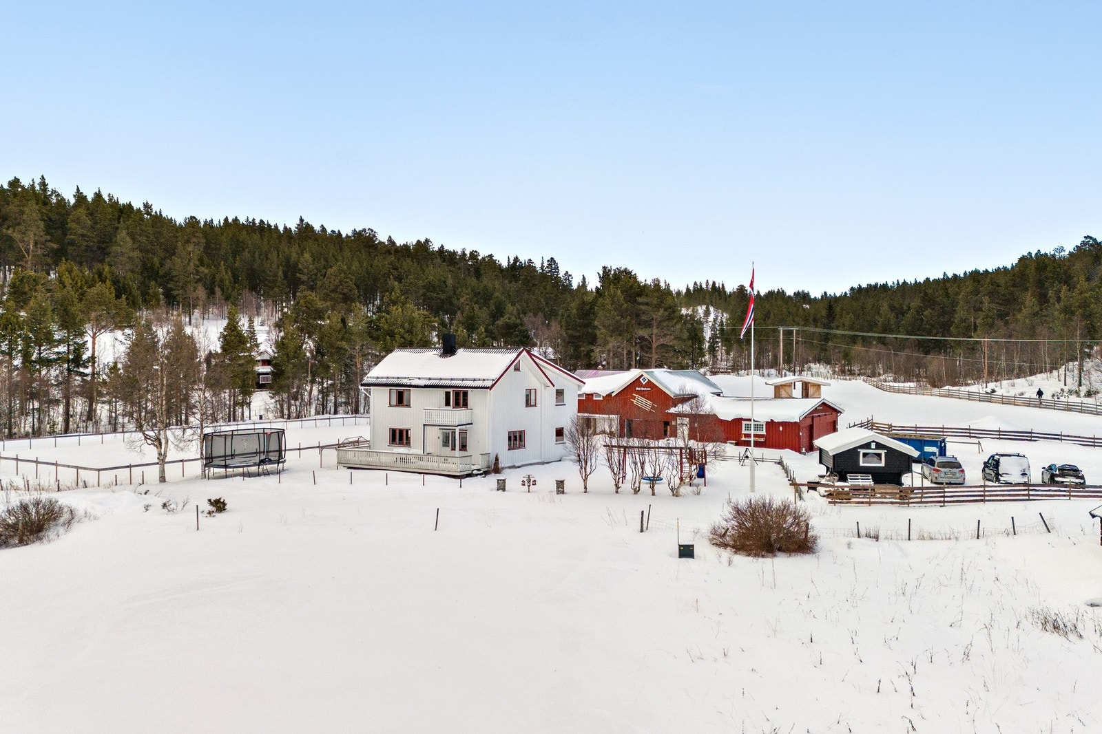 Gårdstun Galleribilde