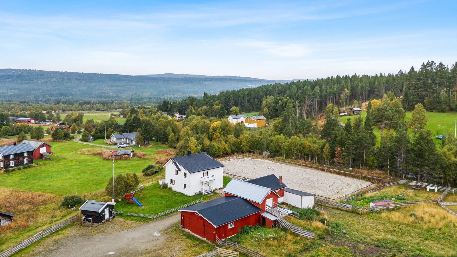 Gårdstun Galleribilde