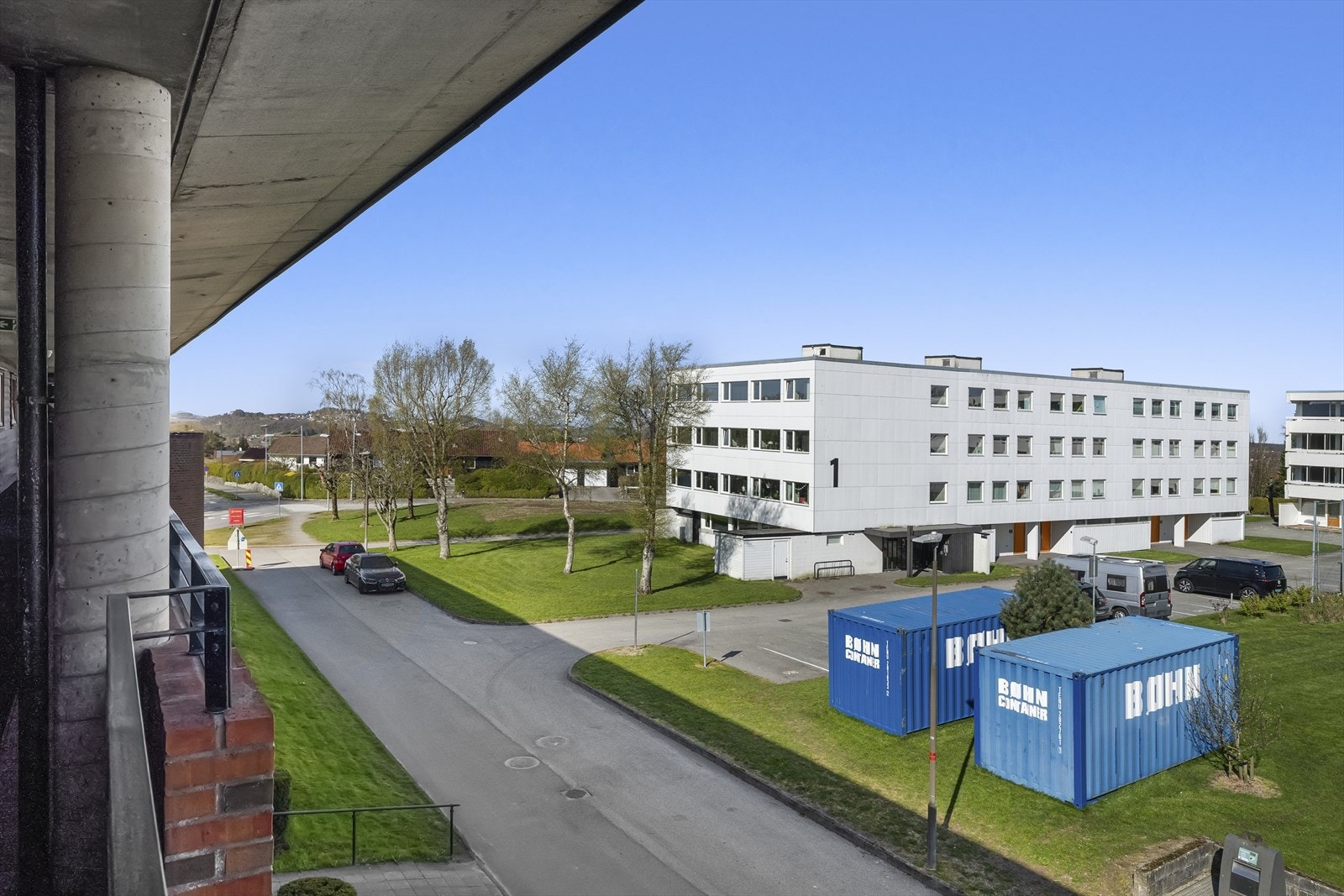 Utsikt fra svalgang Galleribilde