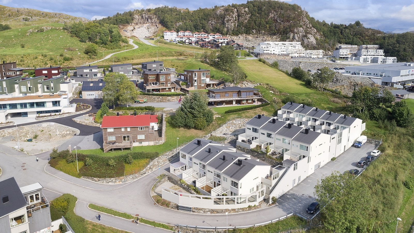 Flott sameie med parkeringsanlegg og meget sentral plassering Galleribilde