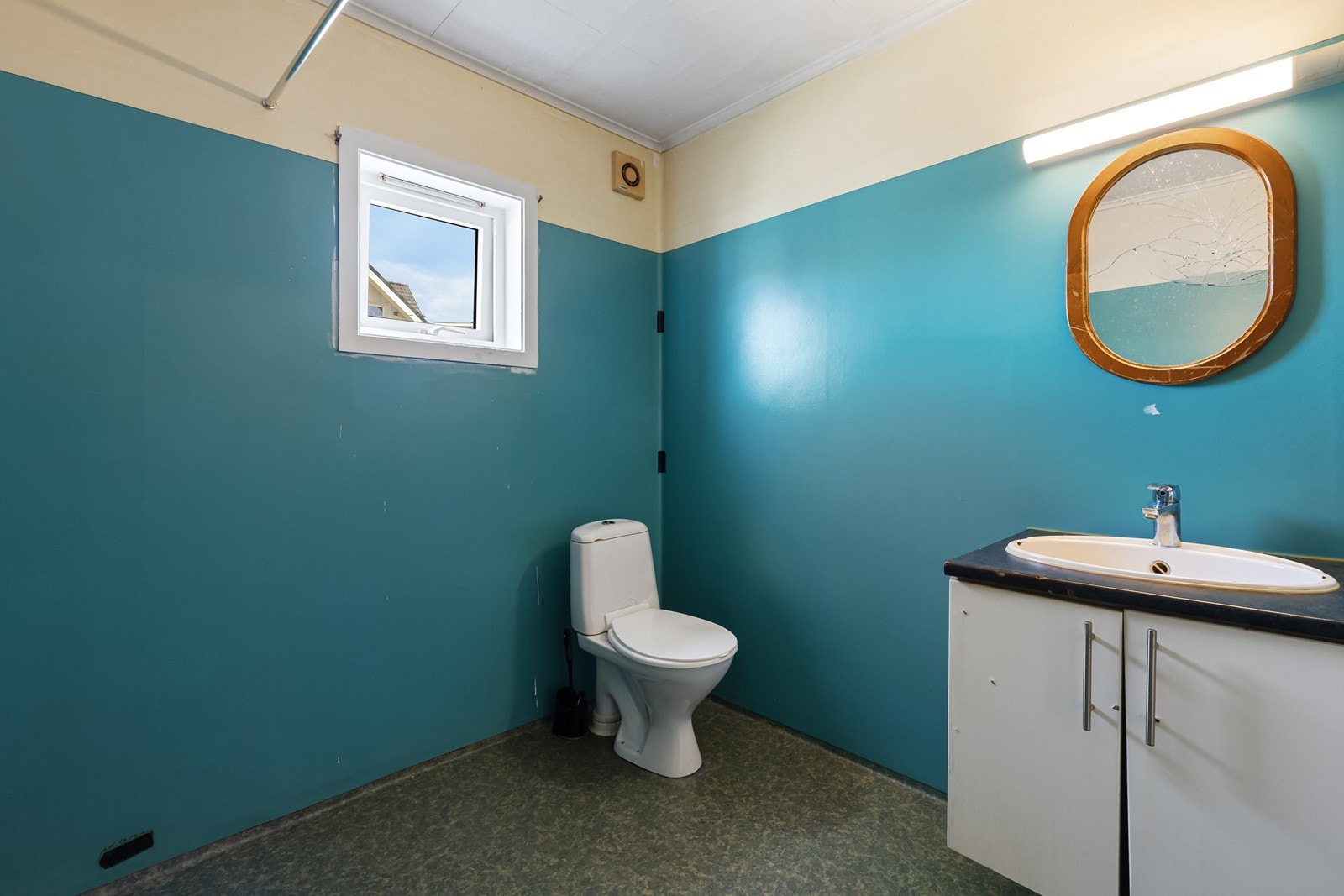 Bad med behov for oppgraderinger. Galleribilde