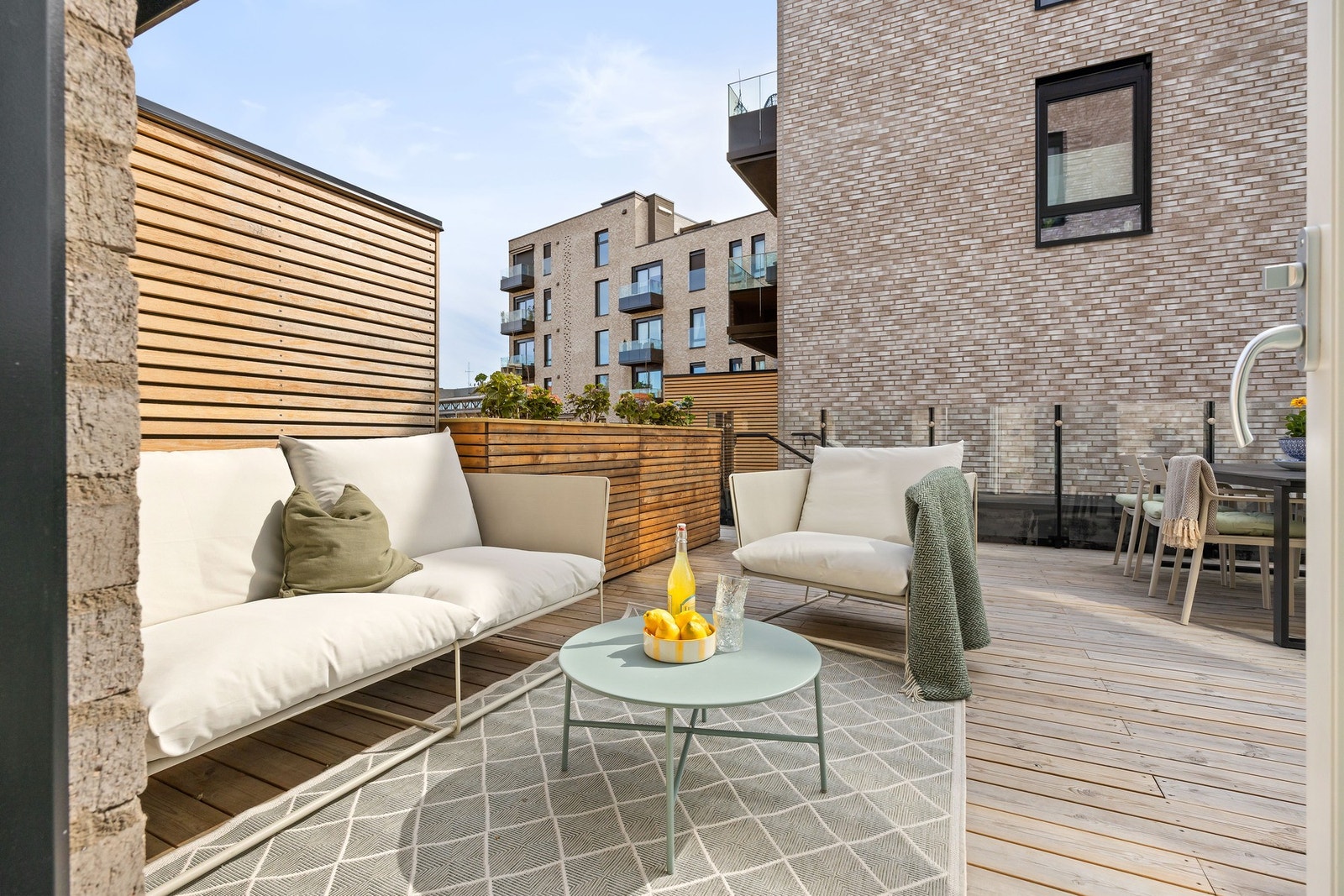 Terrasse med moderne design Galleribilde