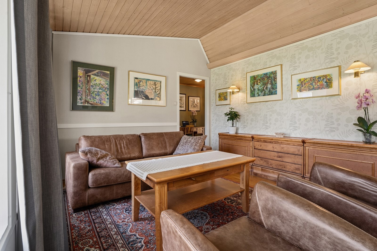 Rommet er lett å møblere og kan deles inn i flere soner. Galleribilde