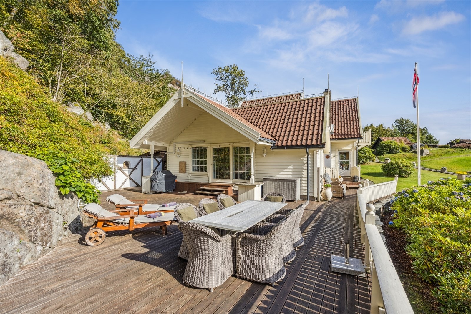 Terrasse med gode solforhold. Galleribilde