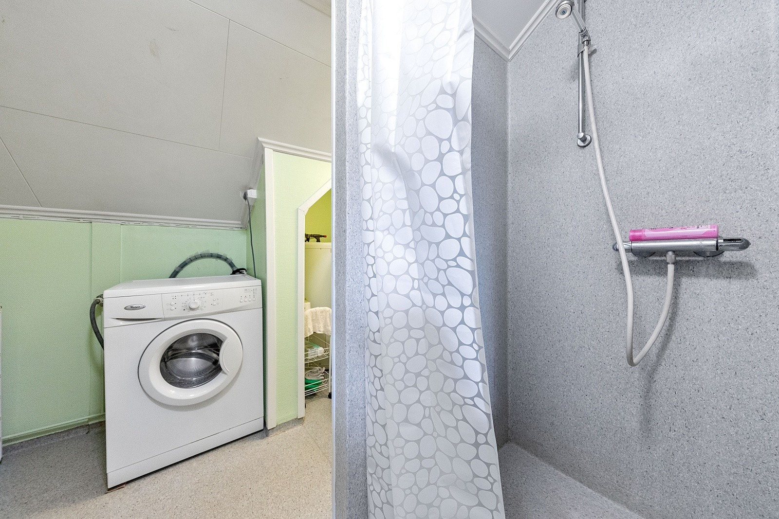 Badet i 2. etg ble pusset opp i 2010. Galleribilde
