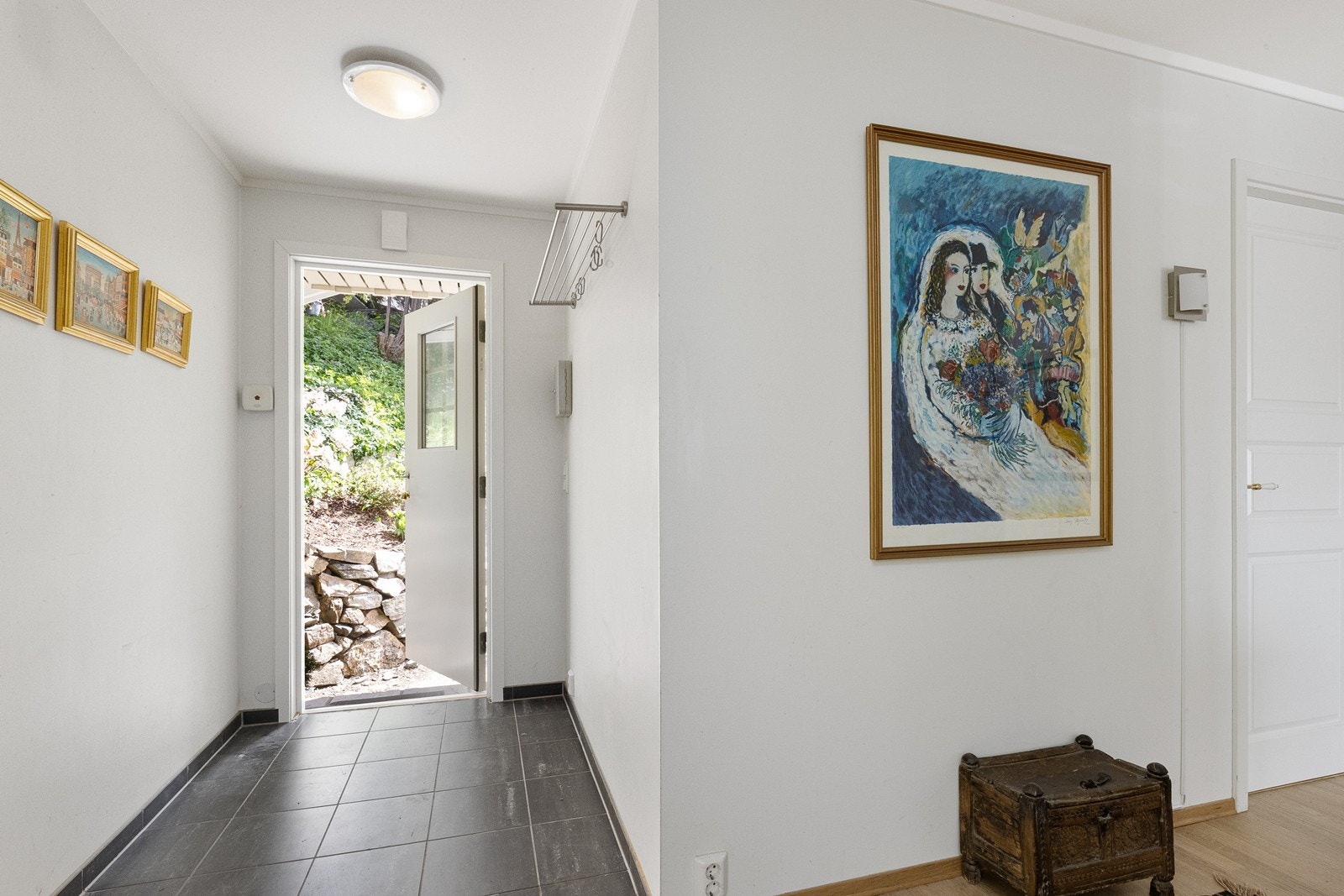 Flislagt entre Galleribilde