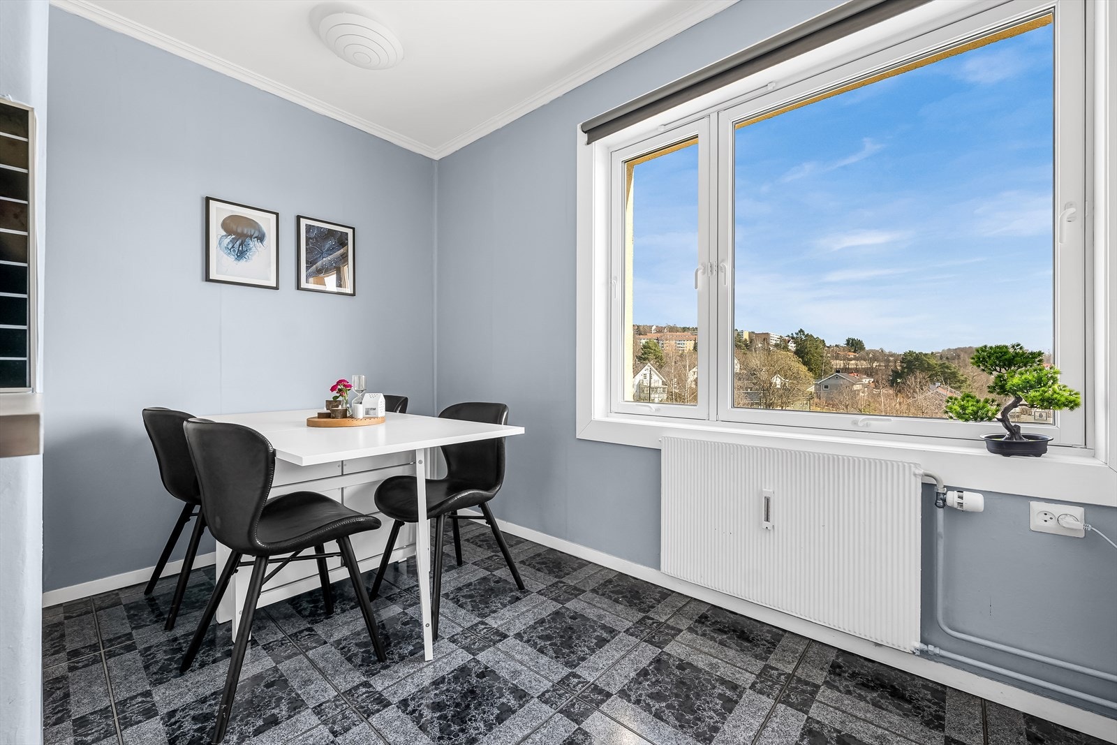 Her er det også god plass til en egen spisegruppe, som legger til rette for hyggelige måltider. Galleribilde