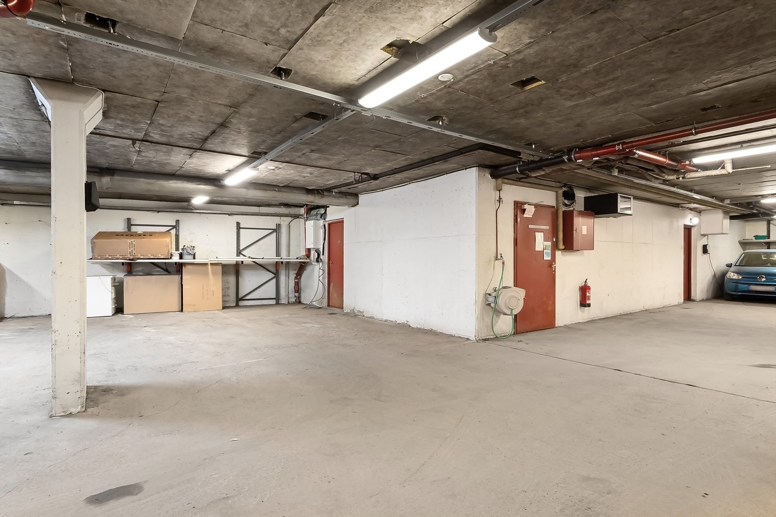 Garasjeplass i kjeller medfølger. Heis til leilighetsplan Galleribilde