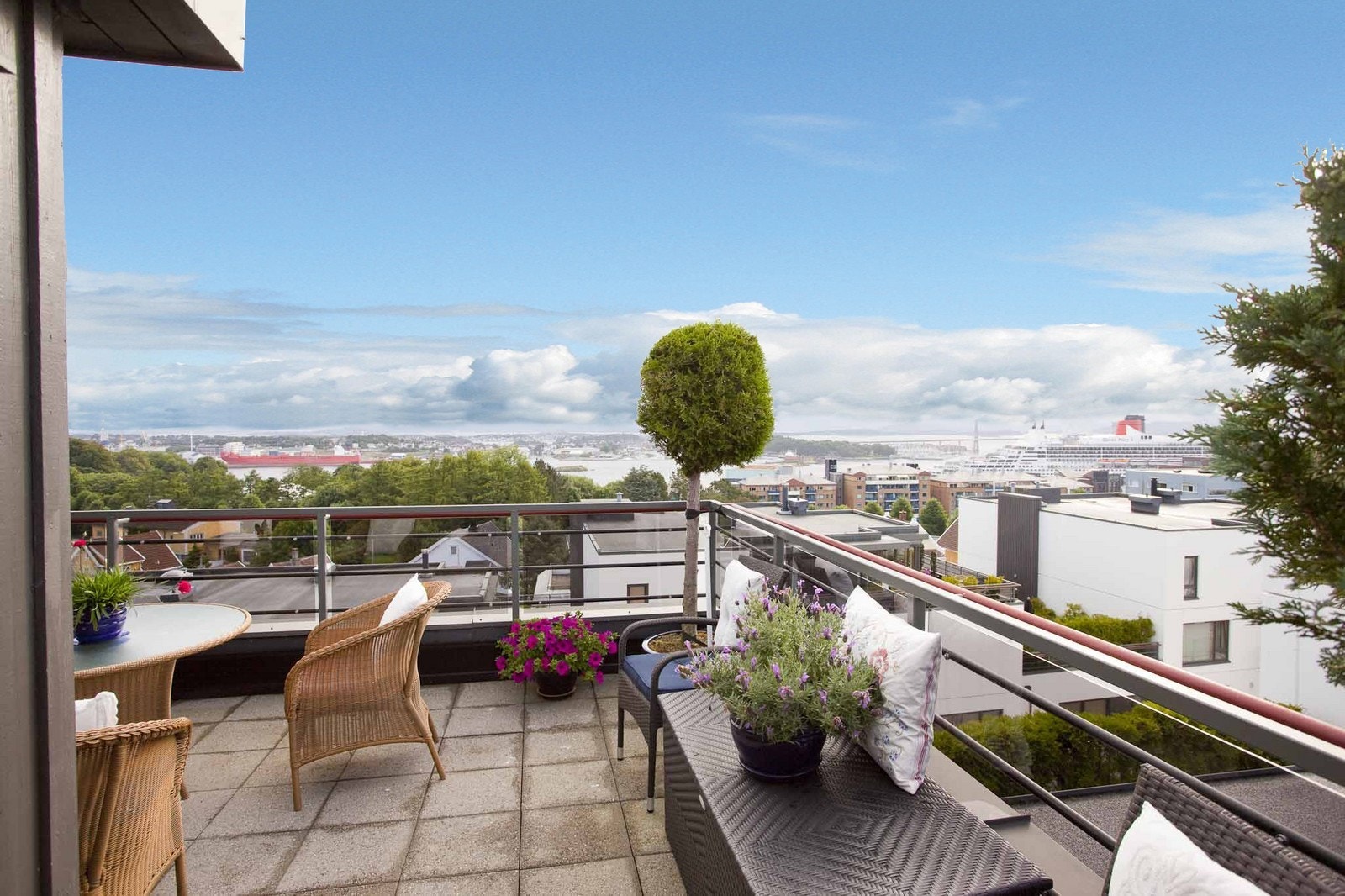Nydelig utsikt fra terrassen Galleribilde
