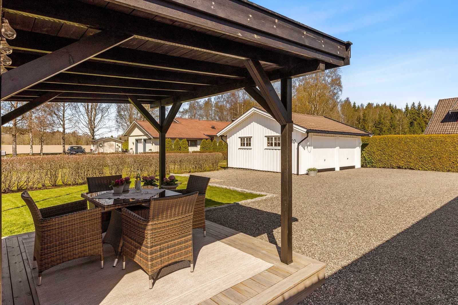 Pergola mot vest og solnedgang. Galleribilde