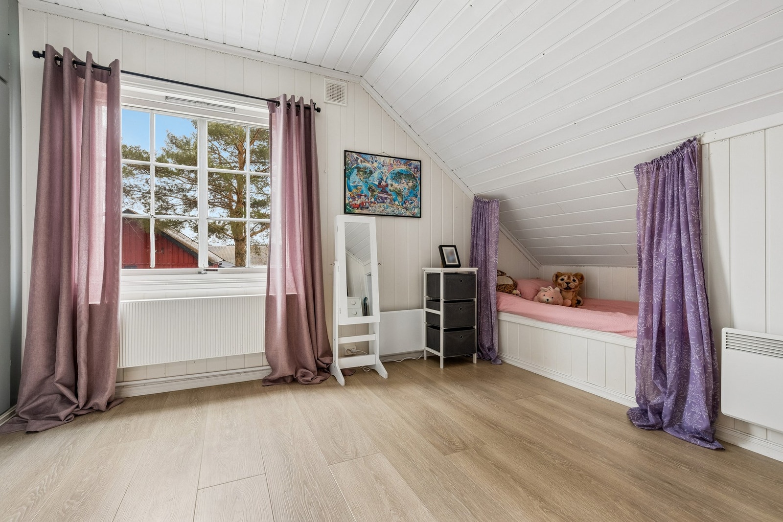 Soverom i våningshuset Galleribilde