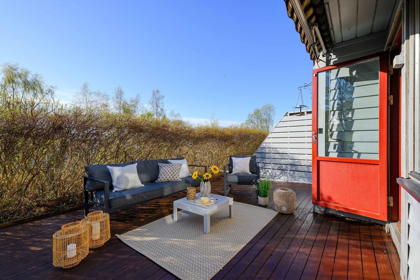 Terrase med tilkomst direkte fra stuen. Galleribilde