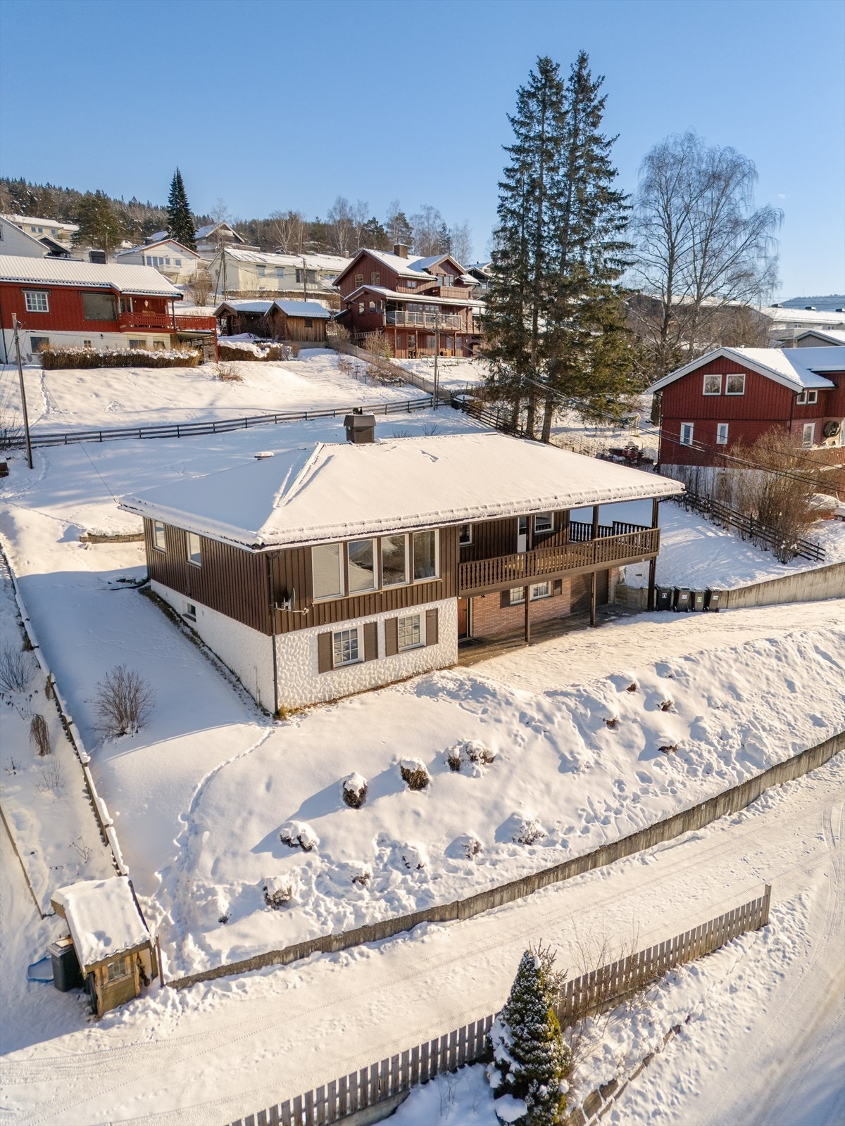 Det er gangavstand til skoler i alle trinn og flere barnehager. Galleribilde