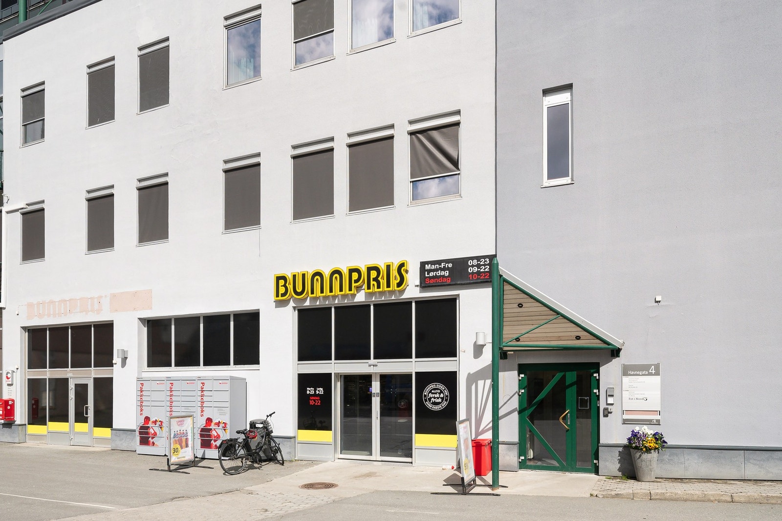 Søndagsåpen dagligvare rett i nærheten Galleribilde
