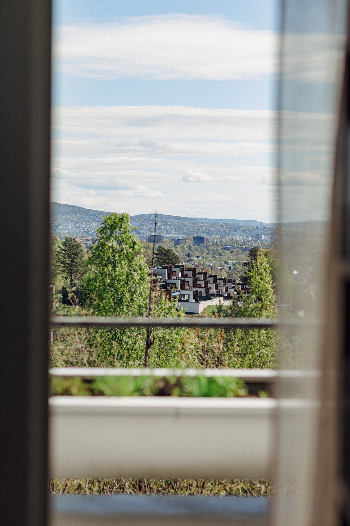 Fra stuen har man flott utsyn mot Oslofjorden og sentrum Galleribilde