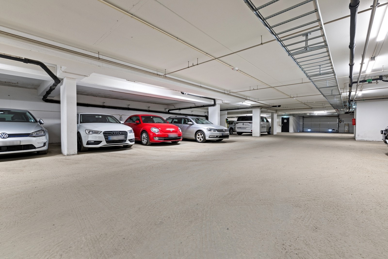 Det medfølger rett til leie av parkeringsplass i felles garasjekjeller, klargjort for elbillading. Galleribilde