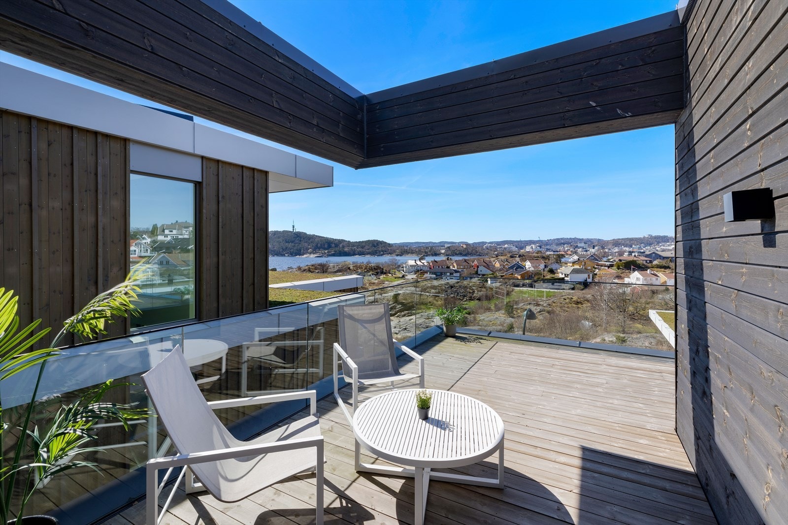 Koselig terrasse i boligens øverste etg. Galleribilde