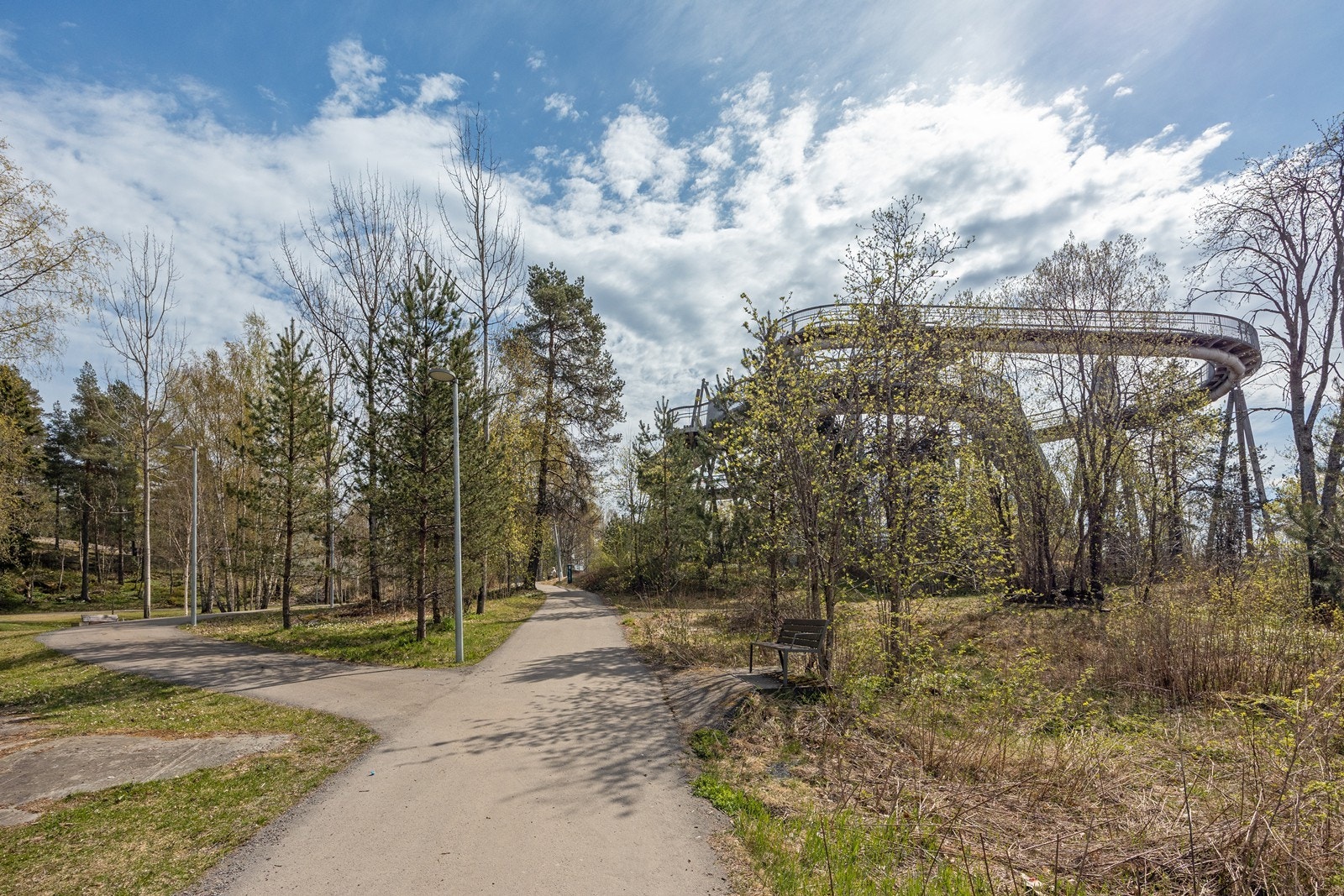 Fra Fossumberget er det kort vei ut til marka og flotte turområder - men også til Stovner senter og kollektivtransport. Galleribilde
