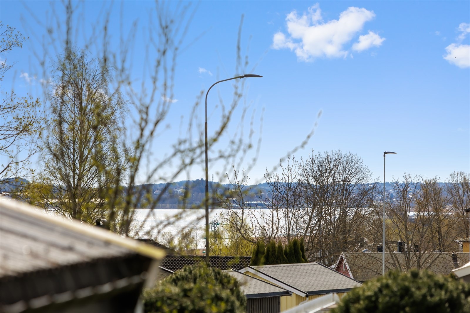 Fra området har du utsikt mot sjøen, som bidrar til en attraktiv beliggenhet i Tønsberg. Galleribilde