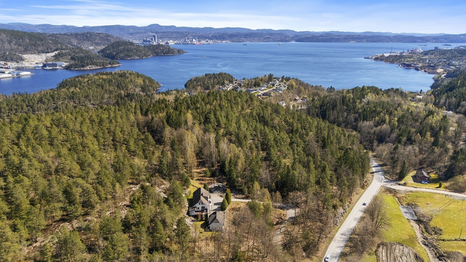 Kort vei til sjø og bademuligheter Galleribilde
