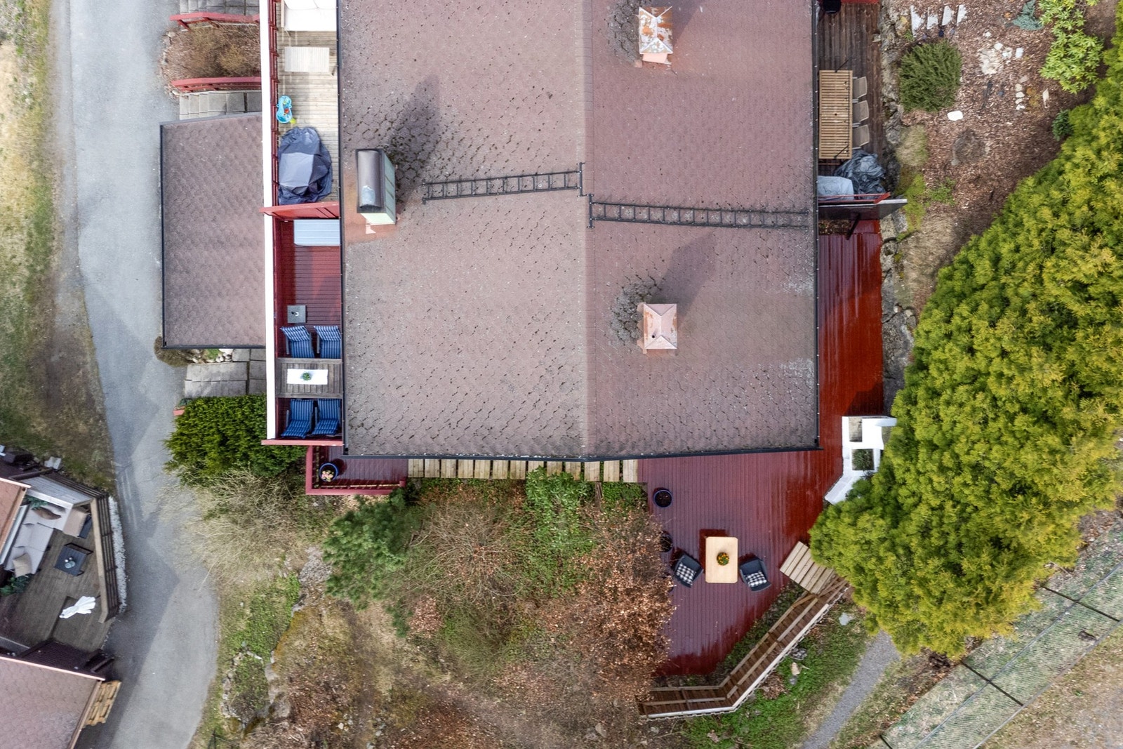 Uteplass på tre sider Galleribilde