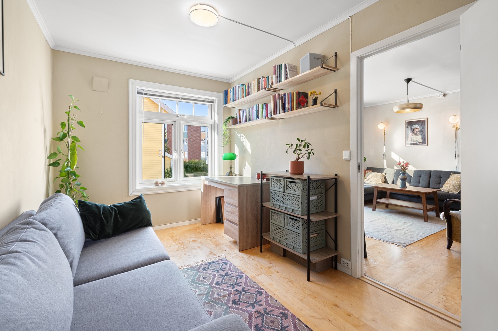 Allsidig rom med fine løsninger for både arbeid og avslapning. Rommet er på hele 9,5m². Galleribilde