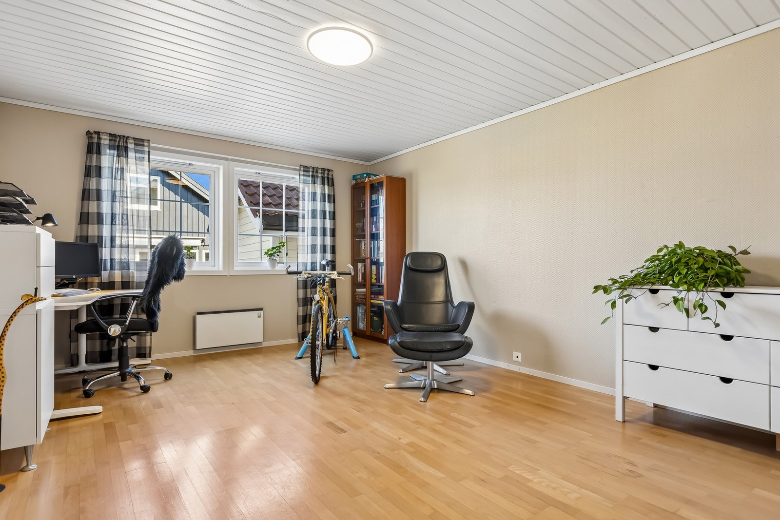 Et fleksibelt rom av god størrelse som enkelt innredes etter egne behov og ønsker. Galleribilde