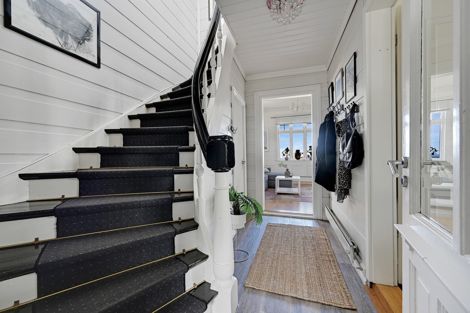 Trappen opp til 2. etasje Galleribilde